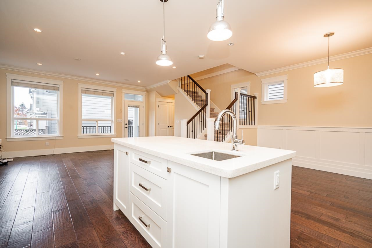 Kitchen Island Photo of 7251 196 Street, Surrey, BC