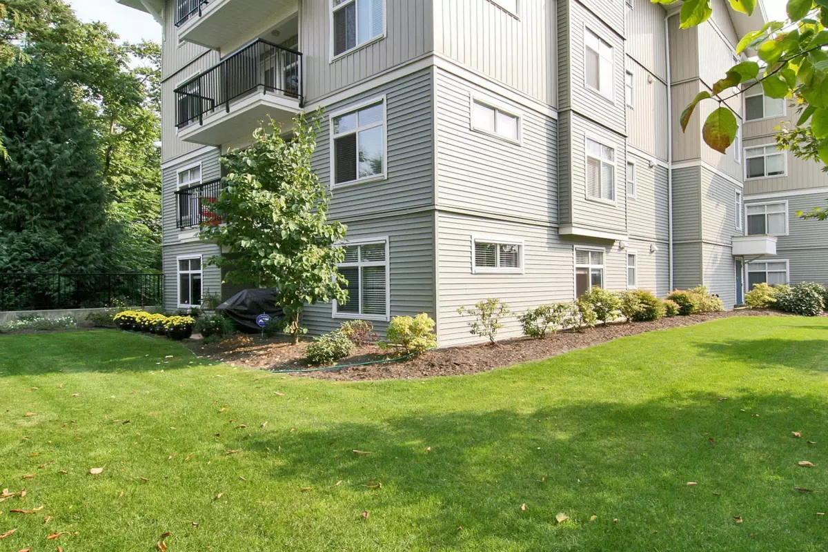 Mudroom Photo of 411 33255 Old Yale Road, Abbotsford, BC