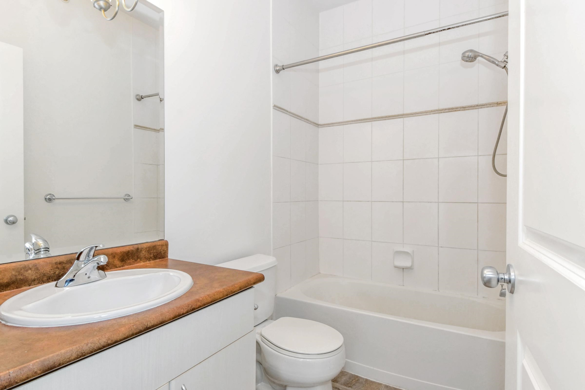 Powder Room Photo of 411 33255 Old Yale Road, Abbotsford, BC