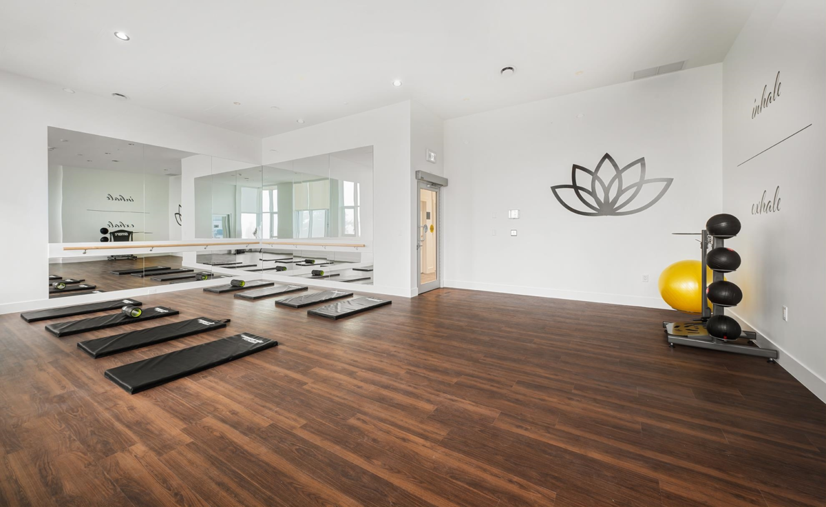 Backyard Photo of 2507 555 Sydney Avenue, Coquitlam, BC