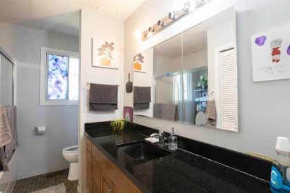 Walk-In Closet Photo of 31465 Aerolane Avenue, Abbotsford, BC