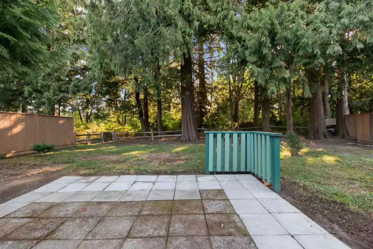 Front Yard Photo of 5610 Janis Street, Chilliwack, BC