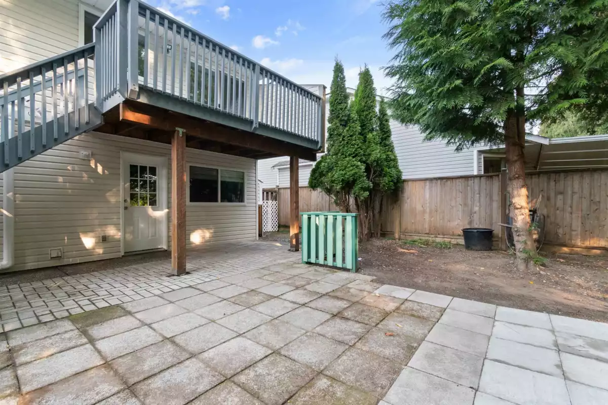 Garden / Landscaping Photo of 5610 Janis Street, Chilliwack, BC