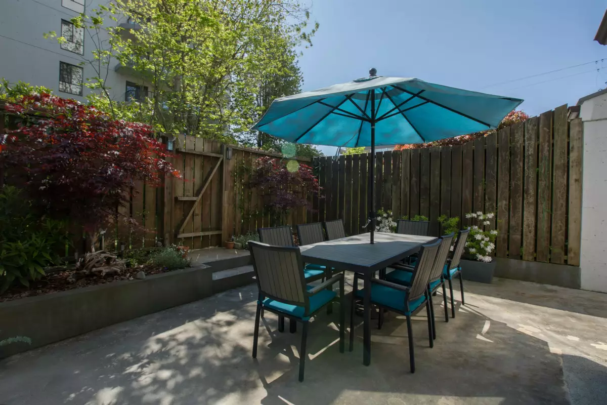 Pantry Photo of 106 1745 Esquimalt Avenue, West Vancouver, BC