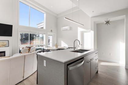 Kitchen Photo of 401 45500 Market Way, Chilliwack, BC