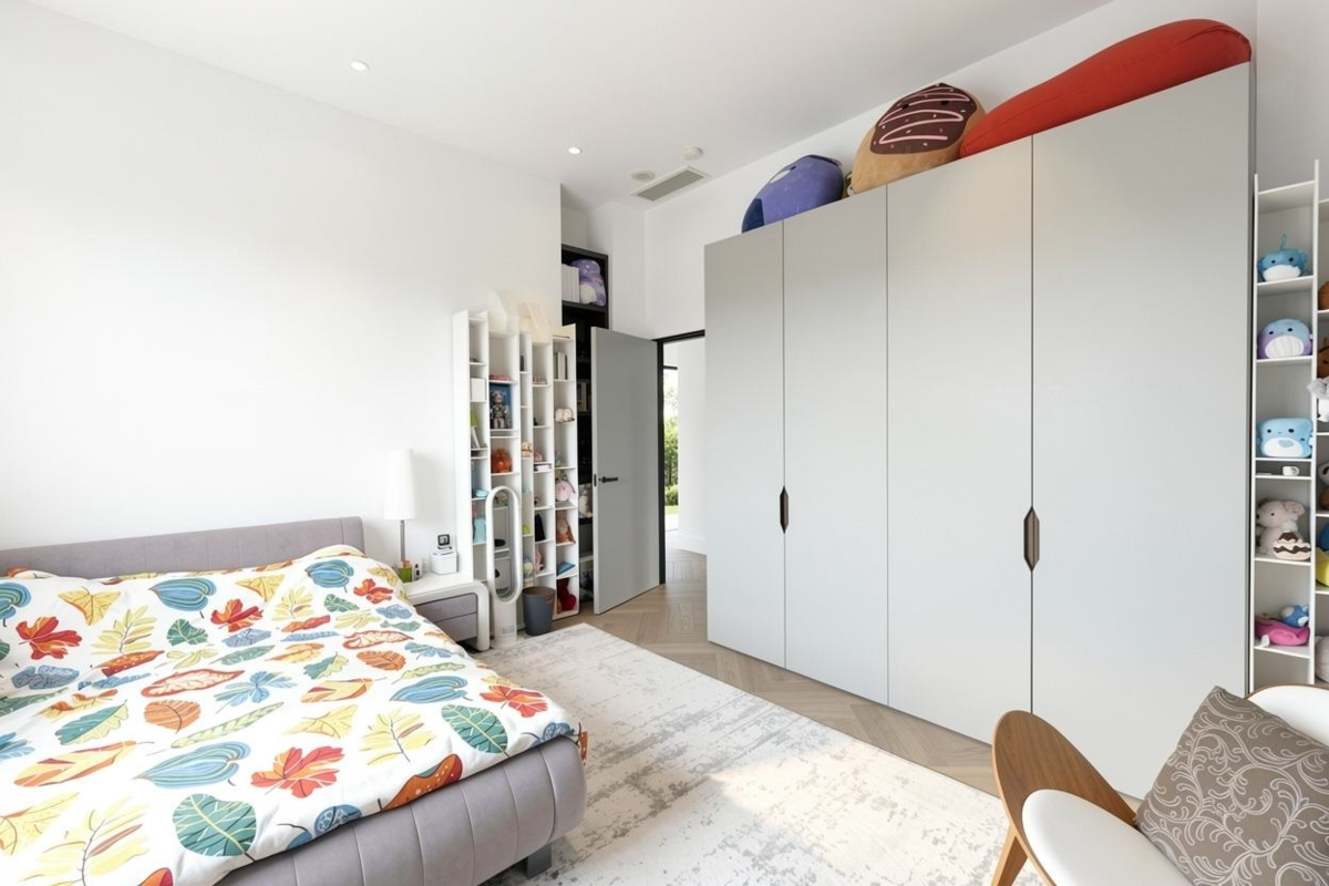 Primary Bathroom Photo of 107 323 Jervis Street, Vancouver, BC