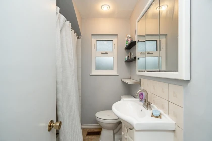 Mudroom Photo of 3676 Inverness Street, Port Coquitlam, BC