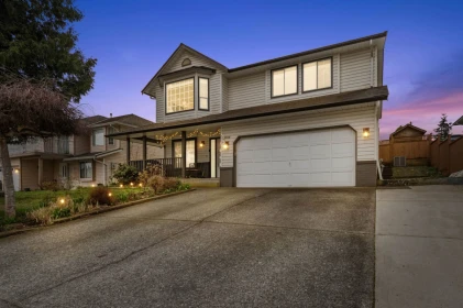 Exterior Rear Photo of 32110 Rogers Avenue, Abbotsford, BC