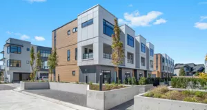 18 177 175a Street, Surrey, BC