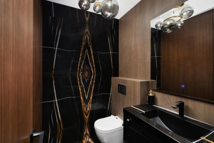 Hot Tub / Spa Photo of 1405 28th Street, West Vancouver, BC