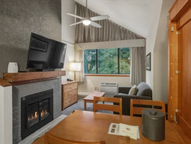 361 4429 Sundial Place, Whistler, BC, Whistler — Apartment/Condo for sale