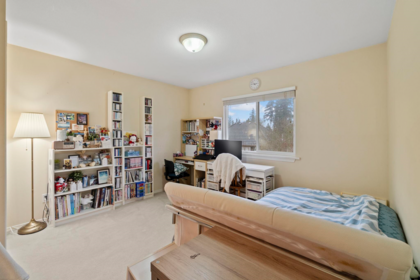 Mudroom Photo of 15345 36 Avenue, Surrey, BC