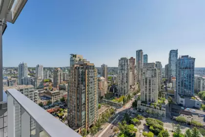 2109 1111 Richards Street, Vancouver, BC