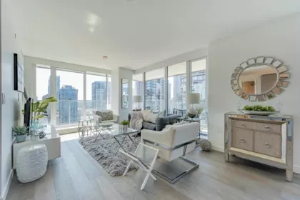 Entry Foyer Photo of 2109 1111 Richards Street, Vancouver, BC