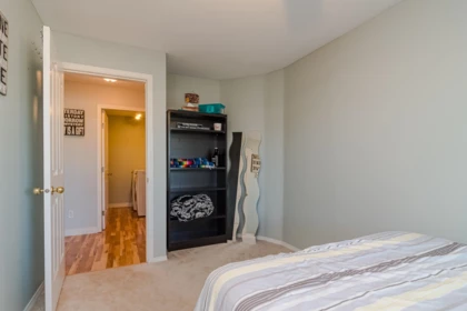 Office / Den Photo of 204 1369 George Street, White Rock, BC