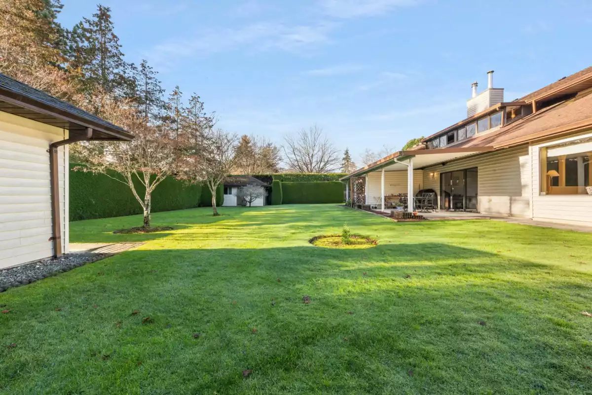 Entry Foyer Photo of 4360 Steveston Highway, Richmond, BC