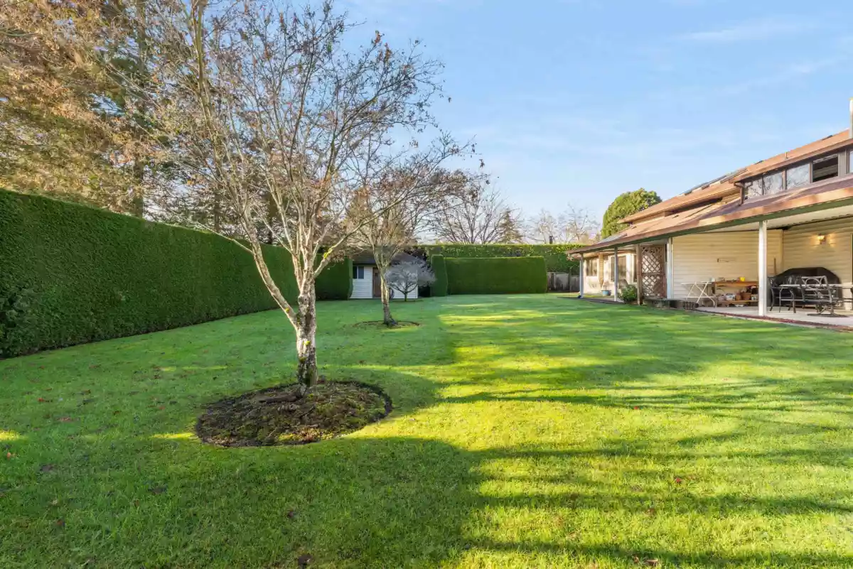 Hallway Photo of 4360 Steveston Highway, Richmond, BC