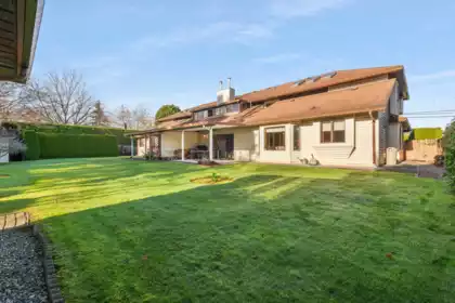 4360 Steveston Highway, Richmond, BC, Richmond — 4 bed half duplex for sale