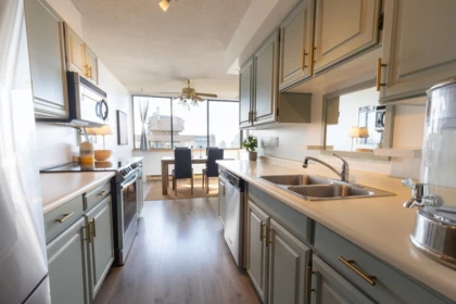 Kitchen Island Photo of 1404 7235 Salisbury Avenue, Burnaby, BC