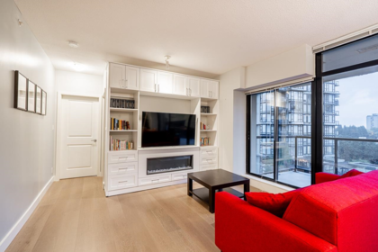 702 15 E Royal Avenue, New Westminster, BC
