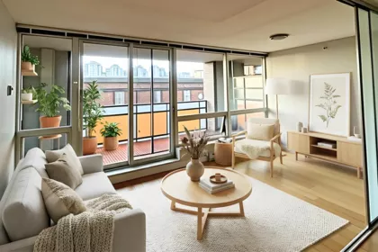 503 718 Main Street, Vancouver, BC