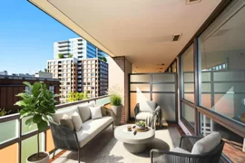 503 718 Main Street, Vancouver, BC