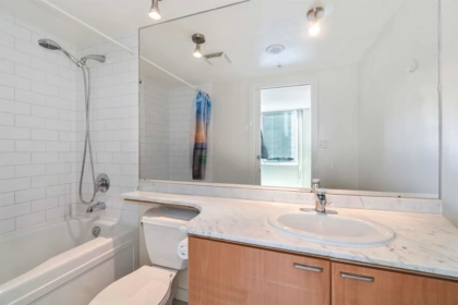Powder Room Photo of 1408 1288 W Georgia Street, Vancouver, BC