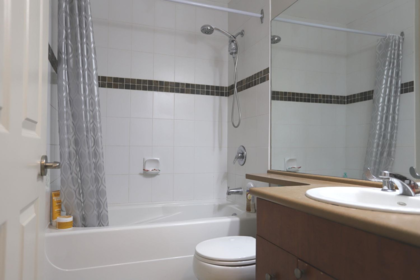 Primary Bathroom Photo of 215 40437 Tantalus Road, Squamish, BC