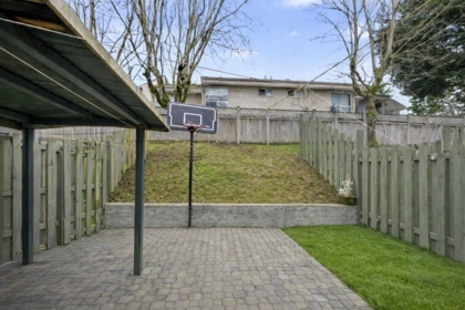 Basement Recreation Room Photo of 91 3030 Tretheway Street, Abbotsford, BC