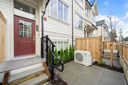 Swimming Pool Photo of 254 720 Robinson Street, Coquitlam, BC
