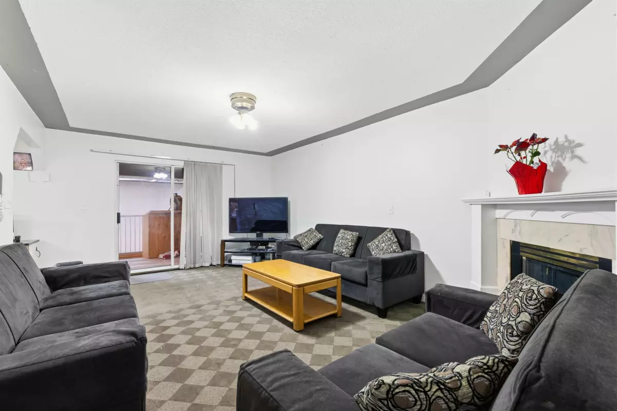 Bedroom 3 Photo of 7076 122a Street, Surrey, BC