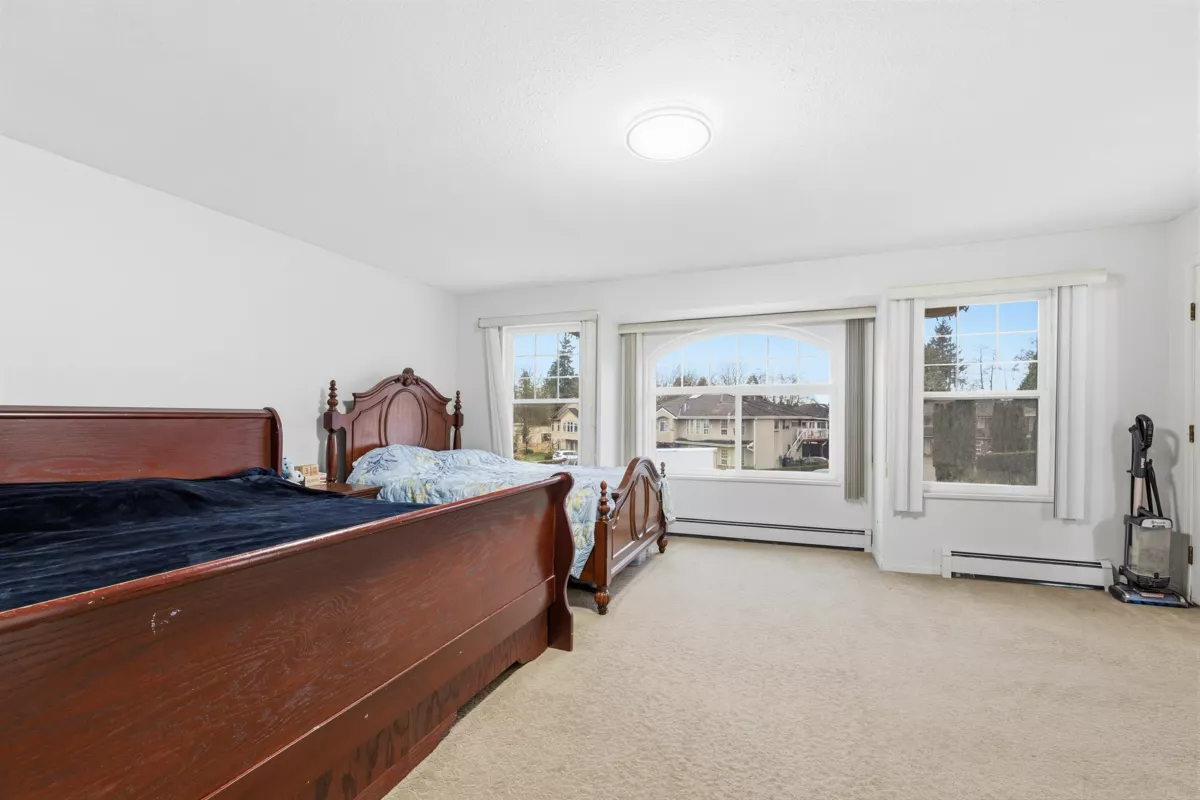 Bedroom 4 Photo of 7076 122a Street, Surrey, BC