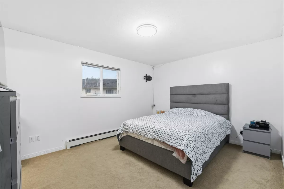 Office / Den Photo of 7076 122a Street, Surrey, BC