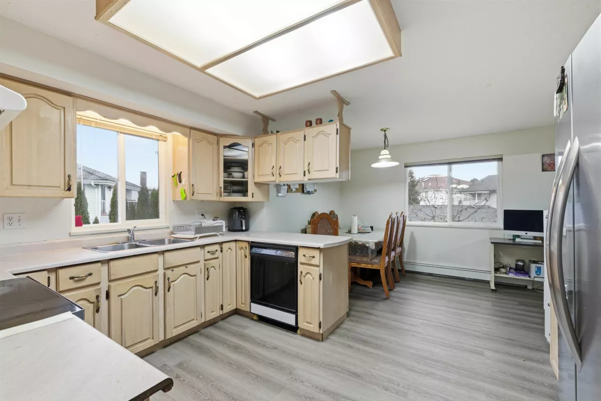 Pantry Photo of 7076 122a Street, Surrey, BC