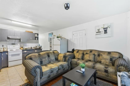 Garden / Landscaping Photo of 7076 122a Street, Surrey, BC