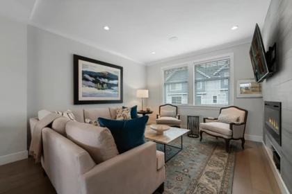 15 15717 Mountain View Drive, Surrey, BC, Surrey — Townhouse for sale