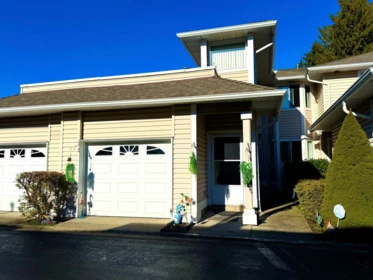 212 9310 King George Highway, Surrey, BC