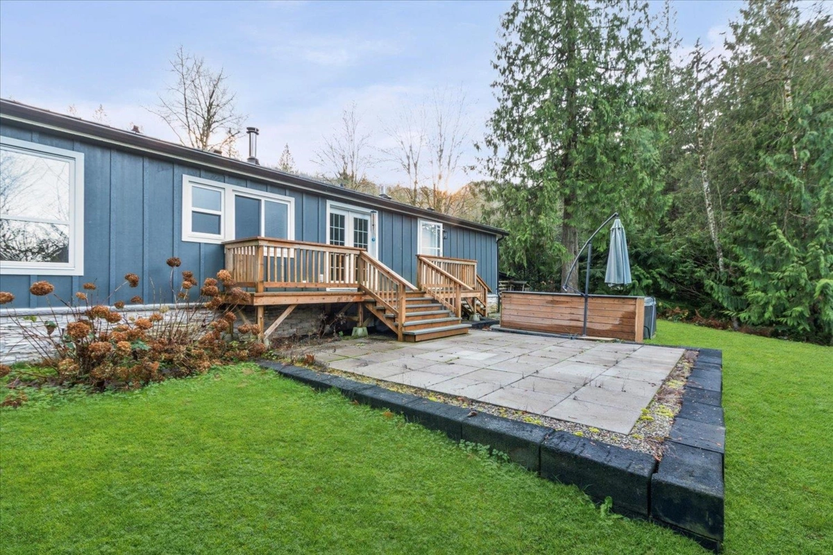 Backyard Photo of 6800 Hinkley Road, Chilliwack, BC