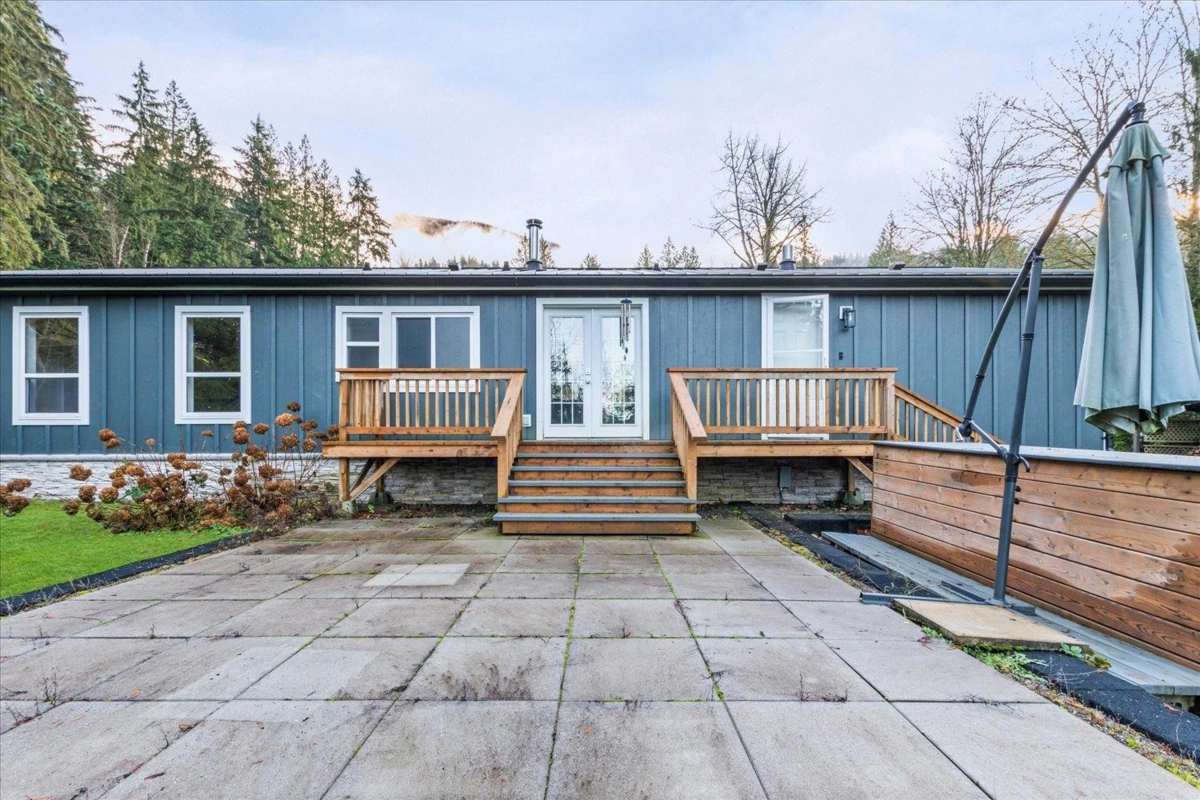 Outdoor Deck Photo of 6800 Hinkley Road, Chilliwack, BC