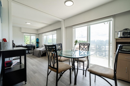 Breakfast Nook Photo of 4871 Marine Drive, Burnaby, BC