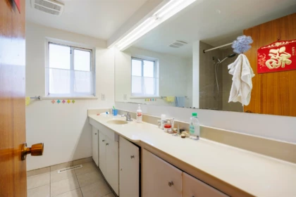 Powder Room Photo of 535 W 62nd Avenue, Vancouver, BC