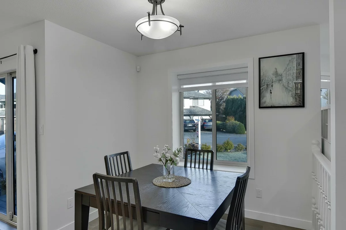Kitchen Photo of 19358 Cusick Crescent, Pitt Meadows, BC