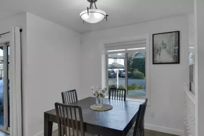Kitchen Photo of 19358 Cusick Crescent, Pitt Meadows, BC