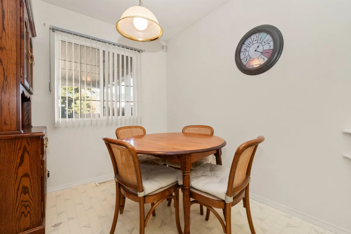 Kitchen Island Photo of 480 Coquihalla Street, Hope, BC