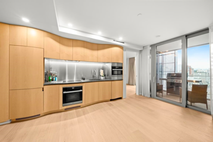 802 1568 Alberni Street, Vancouver, BC, Vancouver — Apartment/Condo for sale