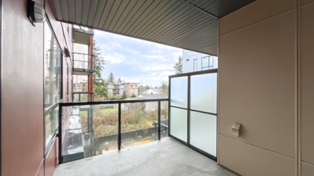 Mudroom Photo of 301 13858 108 Avenue, Surrey, BC