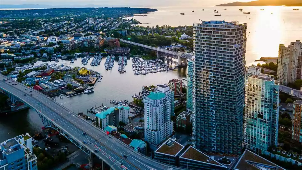 Family Room Photo of 521-2 1480 Howe Street, Vancouver, BC