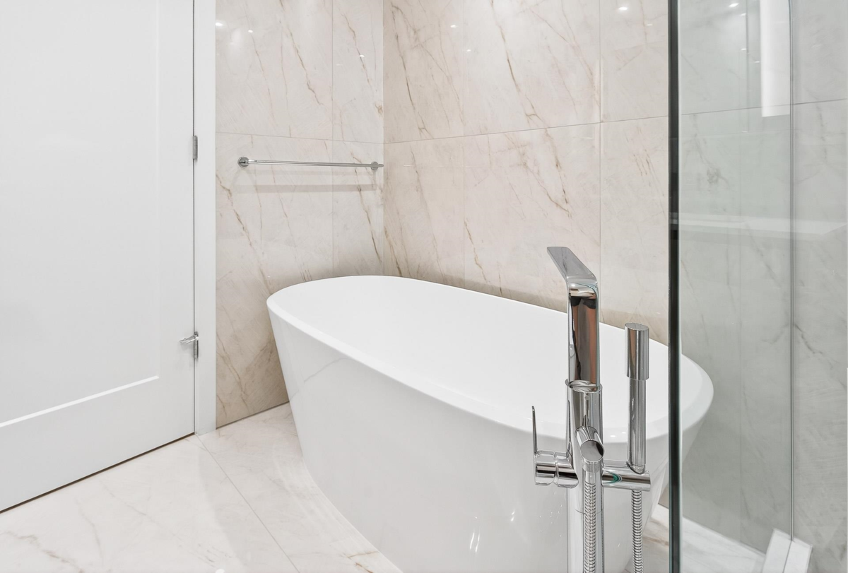 Garage Interior Photo of 703 135 E 13th Street, North Vancouver, BC