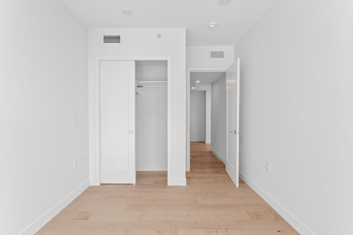 Outdoor Patio Photo of 703 135 E 13th Street, North Vancouver, BC