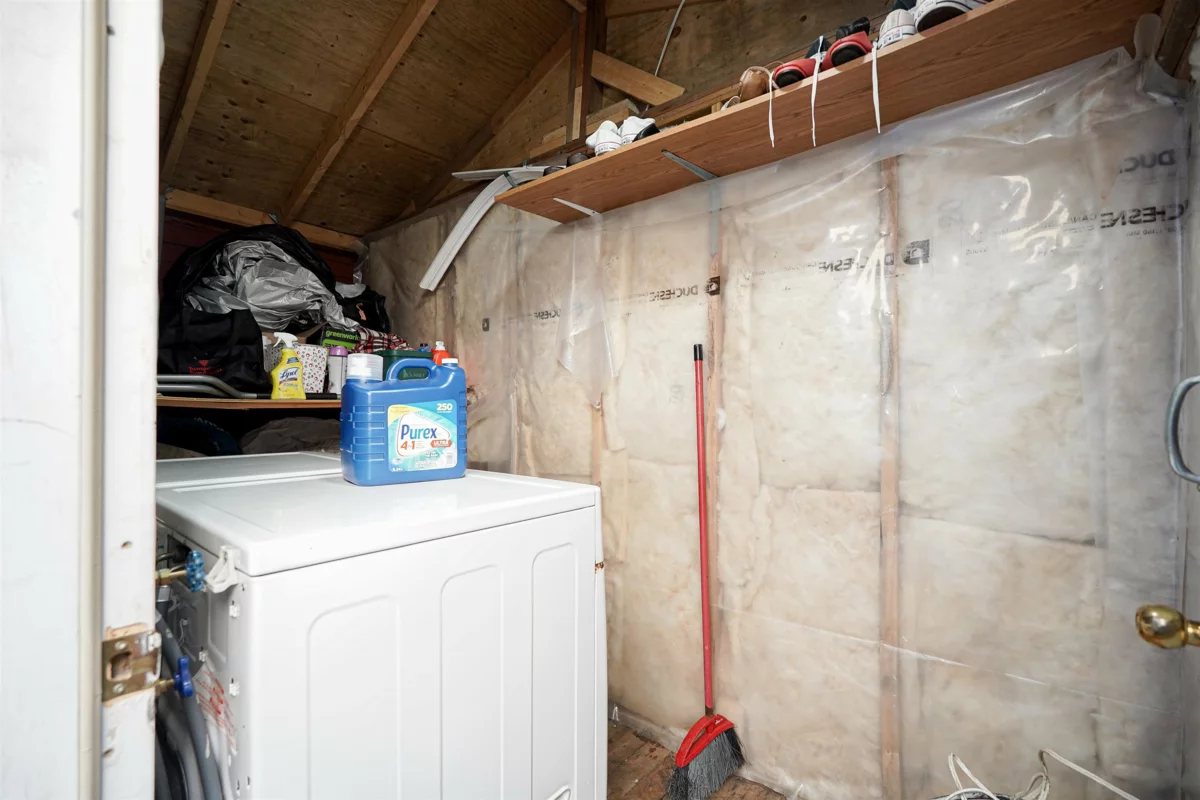Mudroom Photo of 7368 Parkwood Drive, Surrey, BC